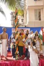 Juhi Chawla at Independence day event in nana Chowk on 15th Aug 2013 (52).JPG